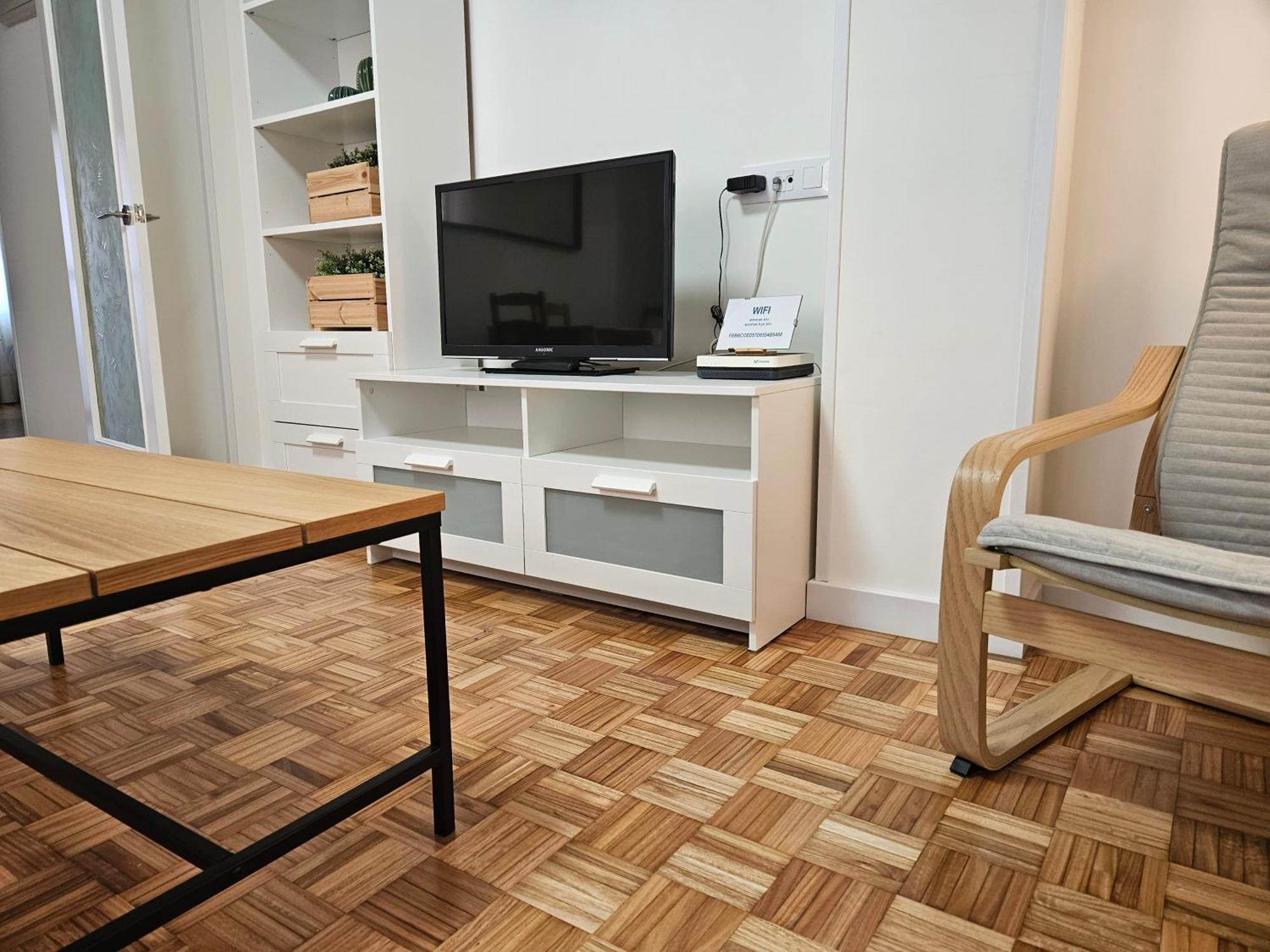 619a Moderno Y Acogedor